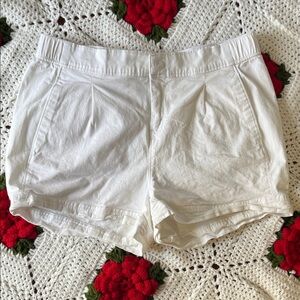 Lole White Short Shorts Front Pleats Front slit and Back Snap Pockets